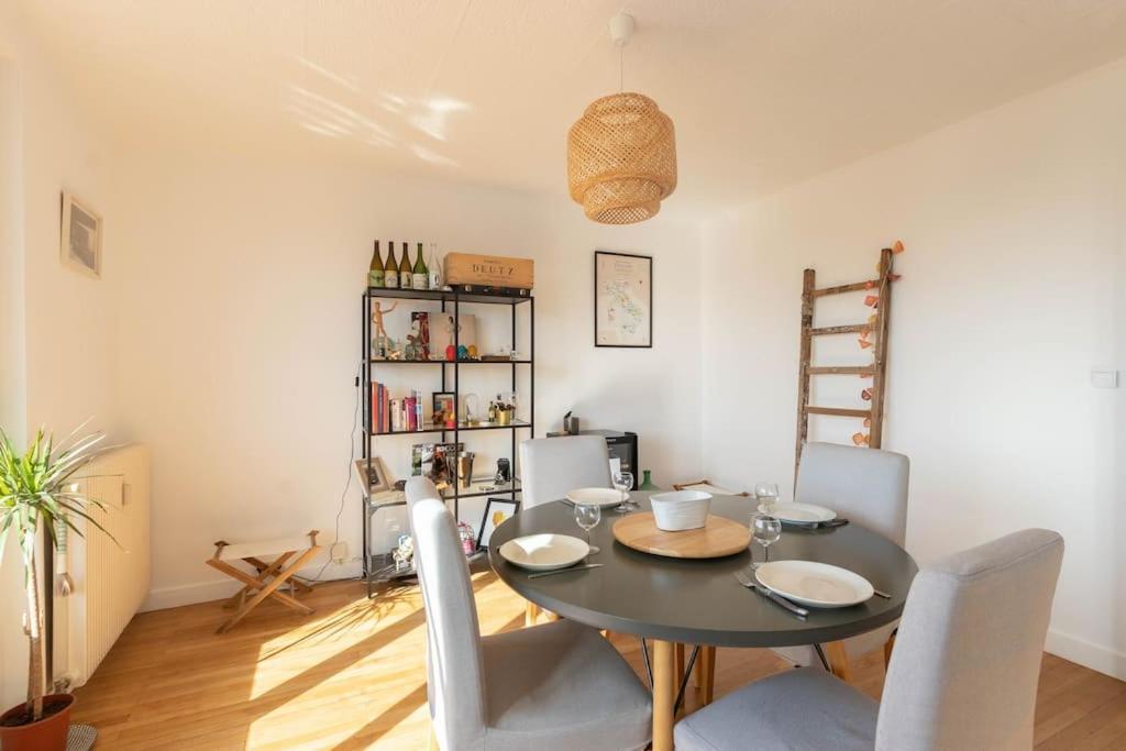 Cabana & Grand Appartement Cosy - Parking & Balcon Villefranche-sur-Saône Extérieur photo