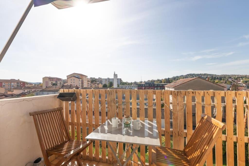 Cabana & Grand Appartement Cosy - Parking & Balcon Villefranche-sur-Saône Extérieur photo